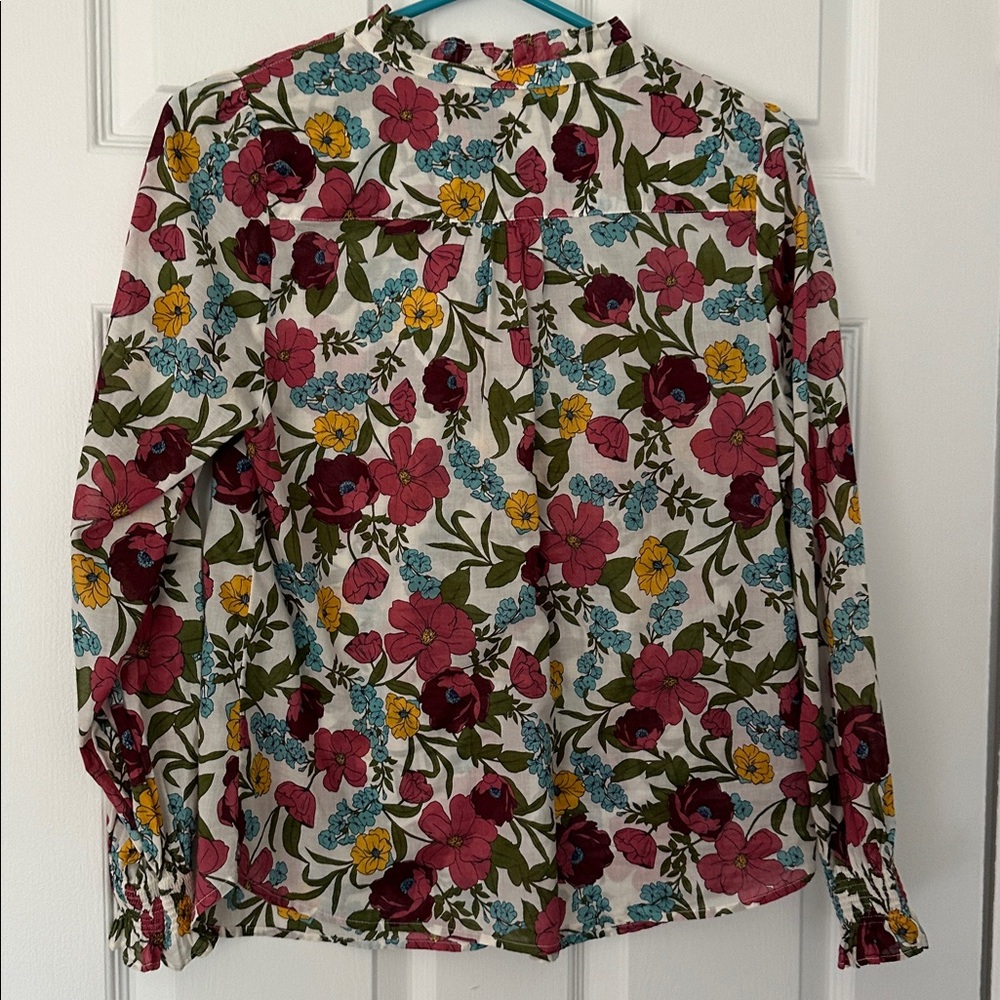 Spring Flowered top - Picture 4 of 5